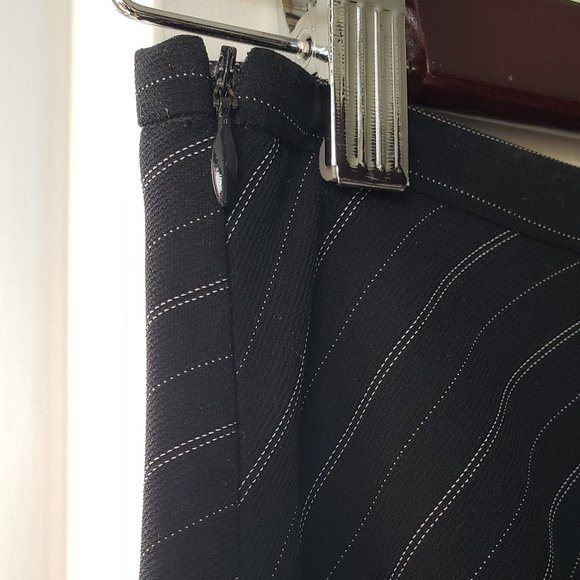 Tristan & Iseut A-line Pinstripe Lined Skirt Black, 2 - Picture 6 of 10